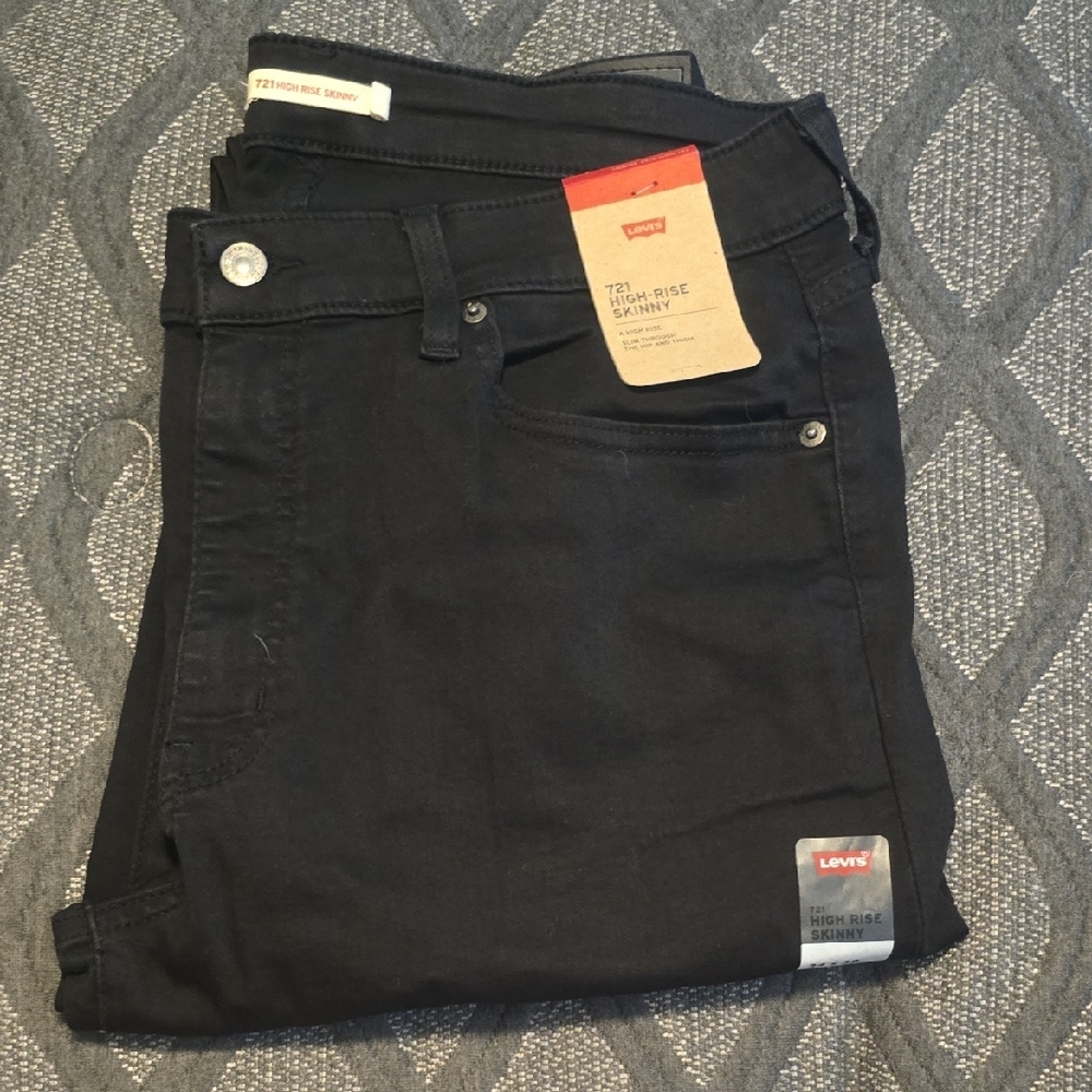 Levi's Black High Rise Jeans Versatile Style